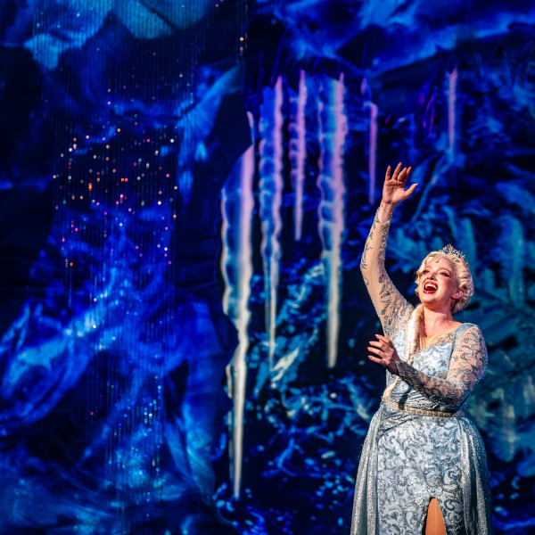 Pictured: Company Members in Disney’s Frozen. Director – Rachel Peake. Musical Director – Alexandra Kane. Choreographer – Ainsley Hillyard. Music Supervisor – Steven Greenfield. Set & Costume Designer – Cory Sincennes. Projection Designer – Amelia Scott. Lighting Designer – Jareth Li. Sound Designer – Owen Hutchinson. Stage Manager – Kelly Luft. Photography by Dahlia Katz. 